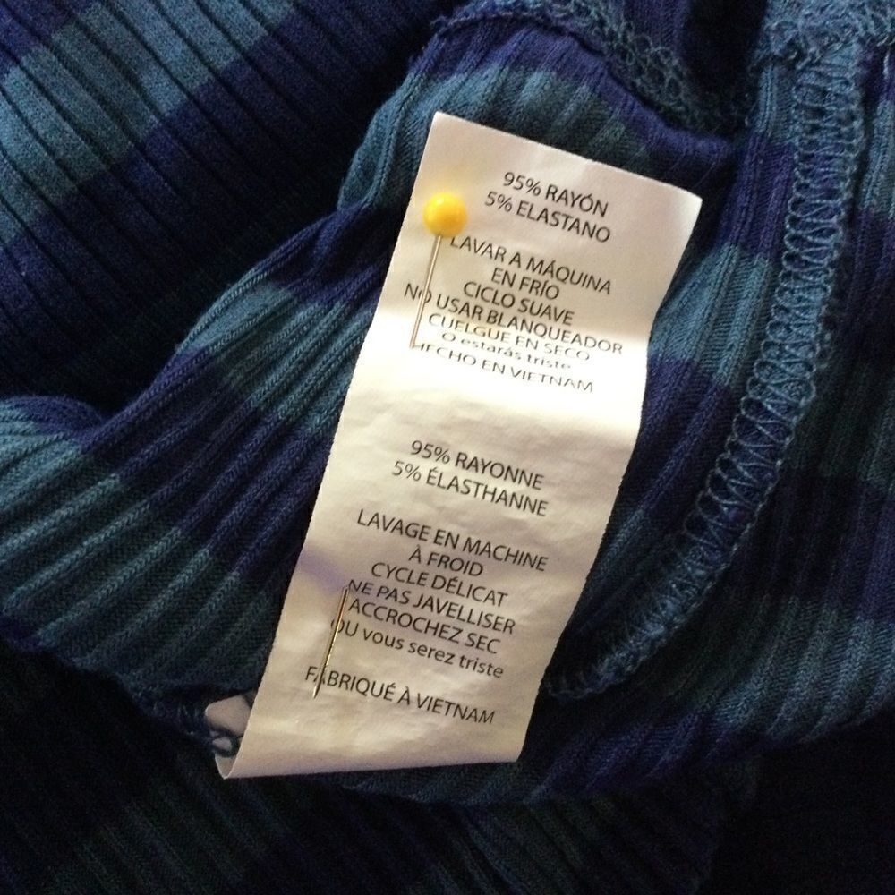 NWOT. LuLaRoe Brand S/S Shirt Womens M Blue Stripe - Picture 5 of 8